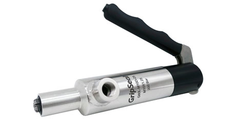 新能源电池水冷板怎样用快速接头气密检测呢？